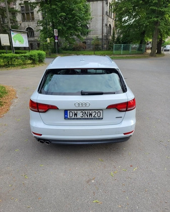 Audi A4 cena 81900 przebieg: 195000, rok produkcji 2016 z Ziębice małe 379